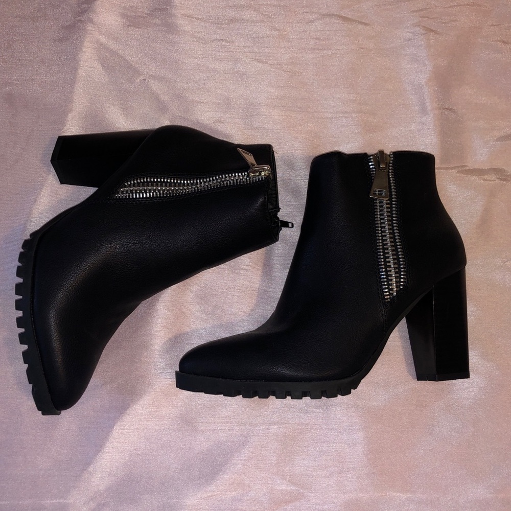 Pointy boots
